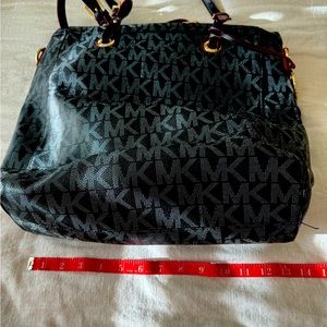 Michael Kors navy tote